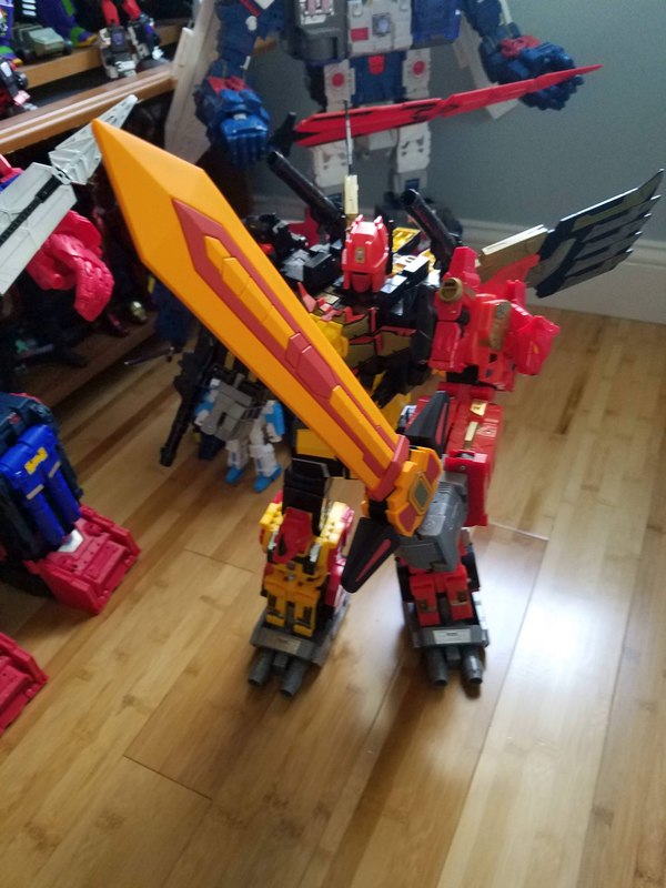In Hand Images Of China Exclusive Power Of The Primes Predaking Sword 04 (4 of 8)